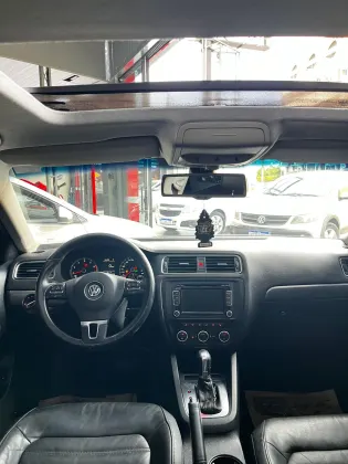 VOLKSWAGEN JETTA 2.0 TSI HIGHLINE 211CV GASOLINA 4P TIPTRONIC