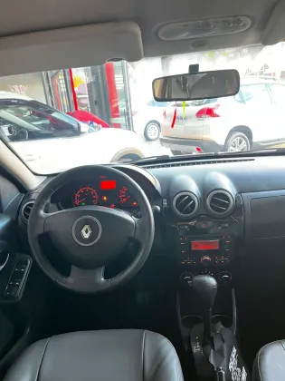 RENAULT SANDERO 1.6 STEPWAY 16V FLEX 4P AUTOMÁTICO