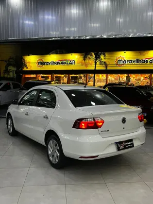 VOLKSWAGEN VOYAGE 1.6 MI CITY 8V FLEX 4P MANUAL
