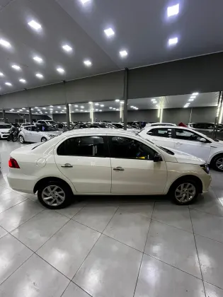 VOLKSWAGEN VOYAGE 1.6 MI CITY 8V FLEX 4P MANUAL