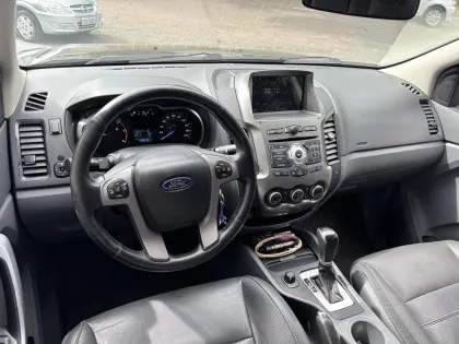 FORD RANGER 3.2 XLT 4X4 CD 20V DIESEL 4P AUTOMÁTICO