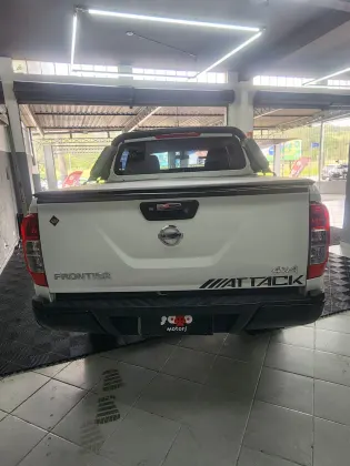 NISSAN FRONTIER 2.5 LE ATTACK 4X4 CD TURBO ELETRONIC DIESEL 4P AUTOMÁTICO