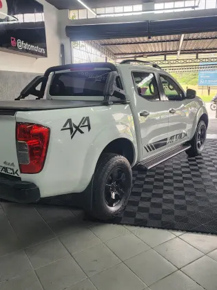 NISSAN FRONTIER 2.5 LE ATTACK 4X4 CD TURBO ELETRONIC DIESEL 4P AUTOMÁTICO