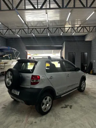 VOLKSWAGEN CROSSFOX 1.6 MI FLEX 8V 4P MANUAL