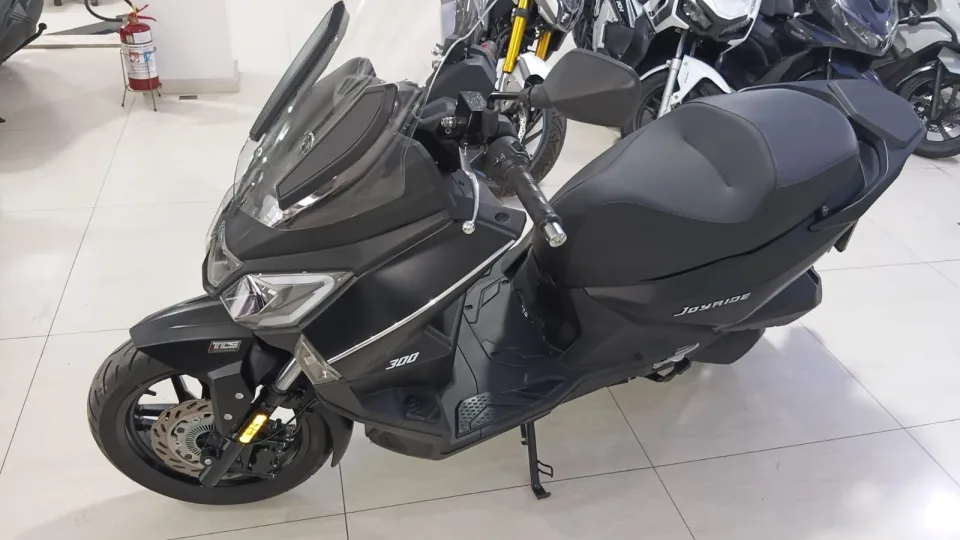 DAFRA CITYCOM 300I CBS