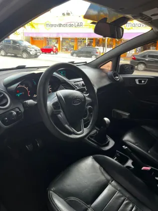 FORD FIESTA 1.6 ROCAM SE 8V FLEX 4P MANUAL