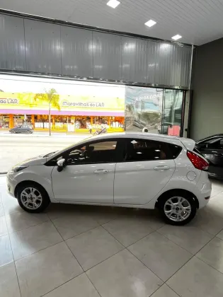 FORD FIESTA 1.6 ROCAM SE 8V FLEX 4P MANUAL