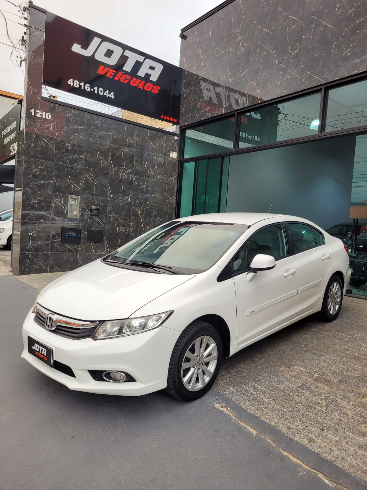 HONDA CIVIC 1.8 LXS 16V FLEX 4P AUTOMÁTICO