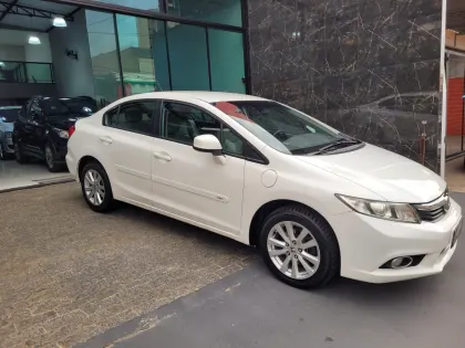 HONDA CIVIC 1.8 LXS 16V FLEX 4P AUTOMÁTICO