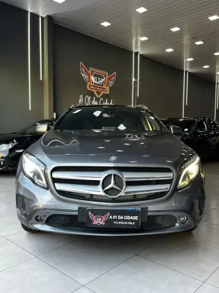 MERCEDES-BENZ CLA 200 1.6 VISION 16V FLEX 4P AUTOMÁTICO