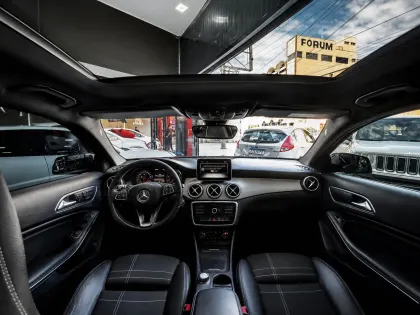 MERCEDES-BENZ CLA 200 1.6 VISION 16V FLEX 4P AUTOMÁTICO