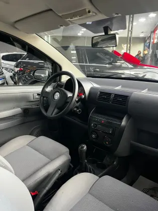 VOLKSWAGEN FOX 1.6 MI PLUS 8V FLEX 4P MANUAL