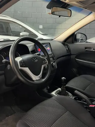 HYUNDAI I30 2.0 MPFI GLS 16V GASOLINA 4P MANUAL