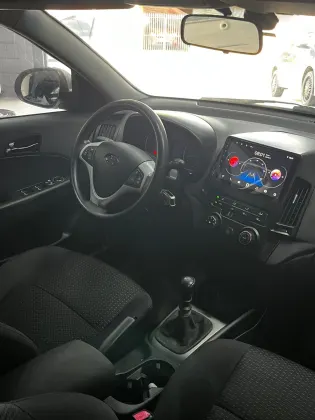 HYUNDAI I30 2.0 MPFI GLS 16V GASOLINA 4P MANUAL