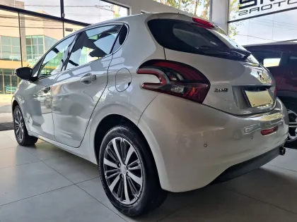 PEUGEOT 208 1.6 GRIFFE 16V FLEX 4P AUTOMÁTICO