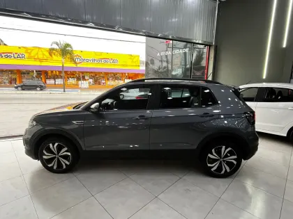 VOLKSWAGEN T-CROSS 1.0 200 TSI TOTAL FLEX COMFORTLINE AUTOMÁTICO