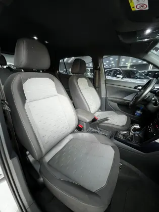 VOLKSWAGEN T-CROSS 1.0 200 TSI TOTAL FLEX COMFORTLINE AUTOMÁTICO