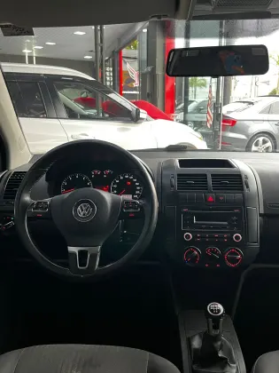VOLKSWAGEN POLO 1.6 MI 8V E-FLEX 4P MANUAL