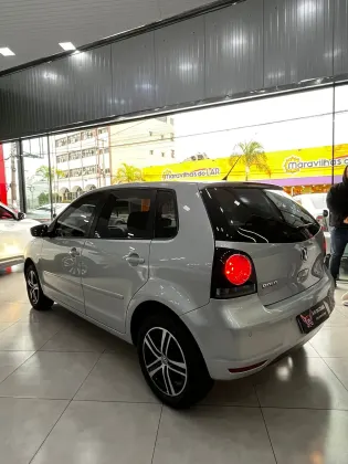 VOLKSWAGEN POLO 1.6 MI 8V E-FLEX 4P MANUAL