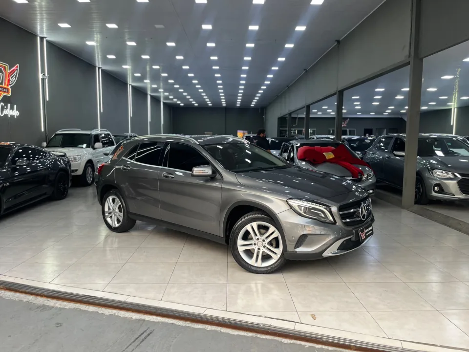 MERCEDES-BENZ GLA 200 1.6 CGI STYLE 16V TURBO GASOLINA 4P AUTOMÁTICO