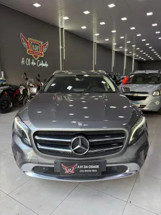 MERCEDES-BENZ GLA 200 1.6 CGI STYLE 16V TURBO GASOLINA 4P AUTOMÁTICO
