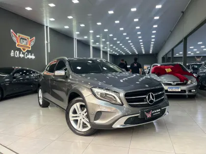 MERCEDES-BENZ GLA 200 1.6 CGI STYLE 16V TURBO GASOLINA 4P AUTOMÁTICO