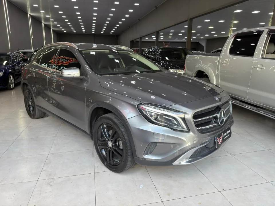 MERCEDES-BENZ GLA 200 1.6 CGI STYLE 16V TURBO GASOLINA 4P AUTOMÁTICO