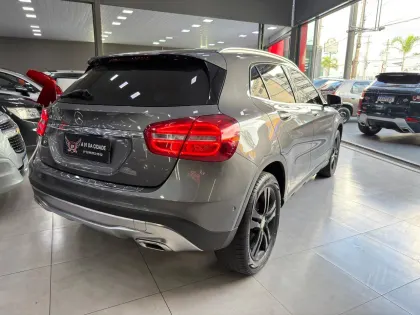 MERCEDES-BENZ GLA 200 1.6 CGI STYLE 16V TURBO GASOLINA 4P AUTOMÁTICO