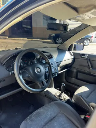 VOLKSWAGEN POLO 1.6 MI 8V FLEX 4P MANUAL