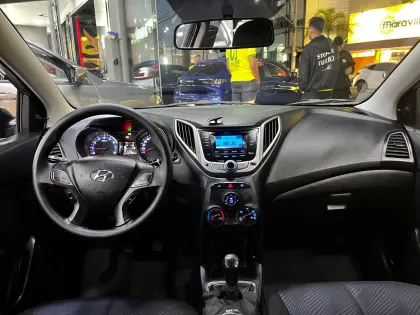 HYUNDAI HB20S 1.6 COMFORT STYLE 16V FLEX 4P MANUAL