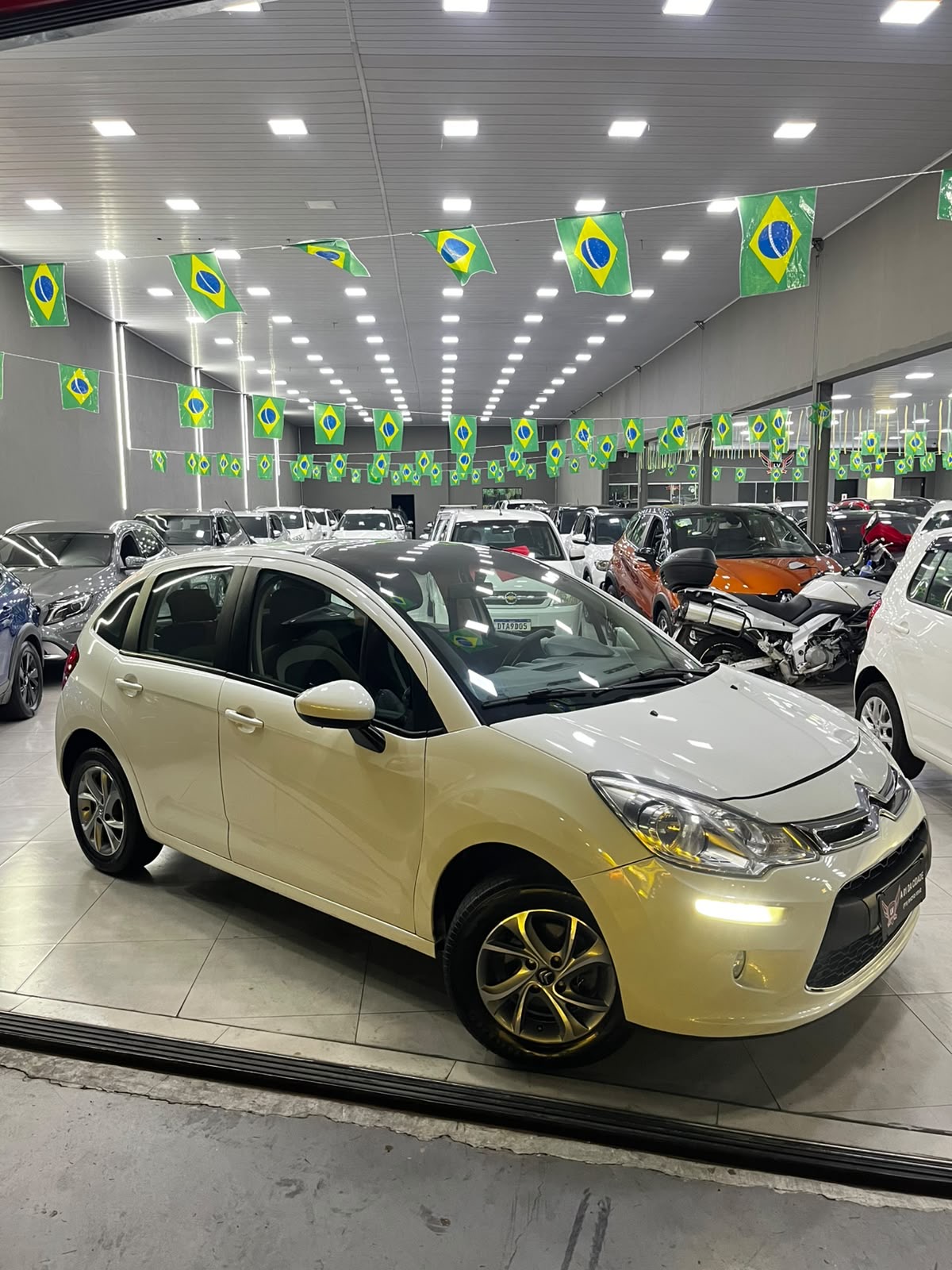 CITROËN C3 1.5 TENDANCE 8V FLEX 4P MANUAL