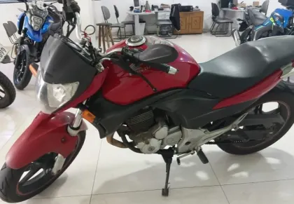 HONDA CB 300R