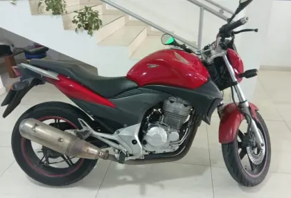 HONDA CB 300R