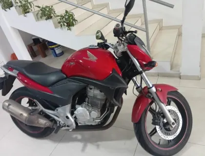 HONDA CB 300R