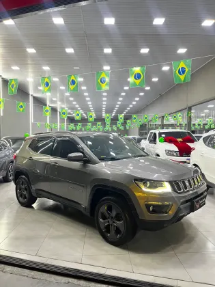 JEEP COMPASS 1.3 T270 TURBO FLEX LONGITUDE AT6