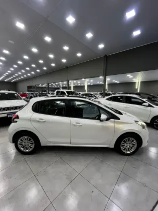 PEUGEOT 208 1.6 ALLURE 16V FLEX 4P AUTOMÁTICO