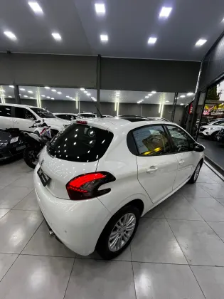 PEUGEOT 208 1.6 ALLURE 16V FLEX 4P AUTOMÁTICO