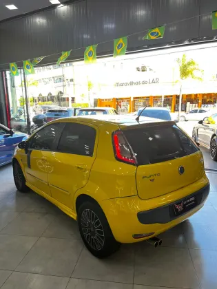 FIAT PUNTO 1.8 SPORTING 16V FLEX 4P MANUAL