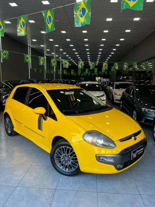 FIAT PUNTO 1.8 SPORTING 16V FLEX 4P MANUAL