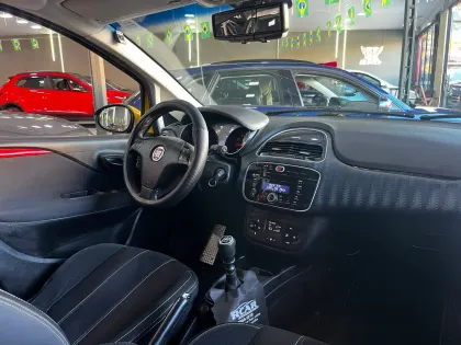 FIAT PUNTO 1.8 SPORTING 16V FLEX 4P MANUAL