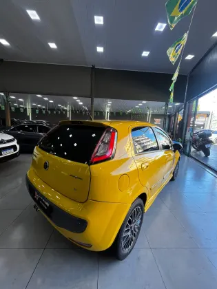 FIAT PUNTO 1.8 SPORTING 16V FLEX 4P MANUAL