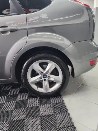 FORD FOCUS 1.6 S 16V FLEX 4P MANUAL