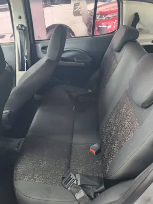 FIAT UNO 1.0 VIVACE 8V FLEX 4P MANUAL
