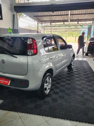 FIAT UNO 1.0 VIVACE 8V FLEX 4P MANUAL