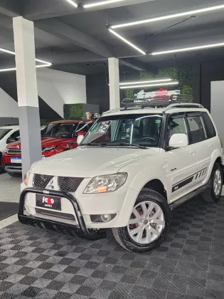 MITSUBISHI PAJERO TR4 2.0 4X4 16V 140CV FLEX 4P AUTOMÁTICO