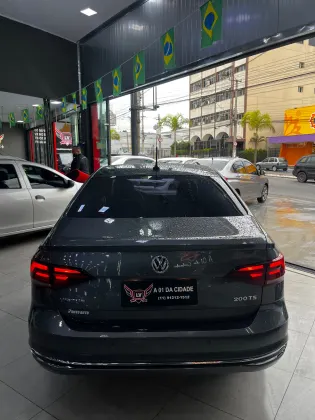 VOLKSWAGEN VIRTUS 1.0 200 TSI HIGHLINE AUTOMÁTICO
