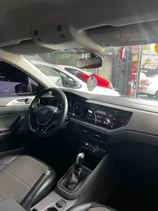 VOLKSWAGEN VIRTUS 1.0 200 TSI HIGHLINE AUTOMÁTICO