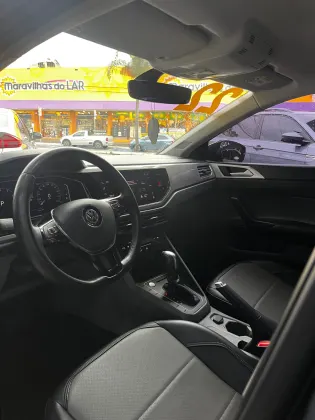 VOLKSWAGEN VIRTUS 1.0 200 TSI HIGHLINE AUTOMÁTICO