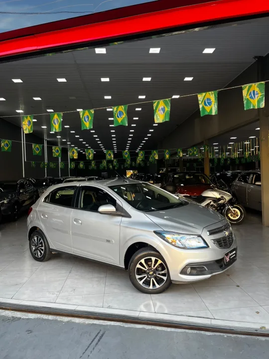 CHEVROLET ONIX 1.4 MPFI ACTIV 8V FLEX 4P MANUAL