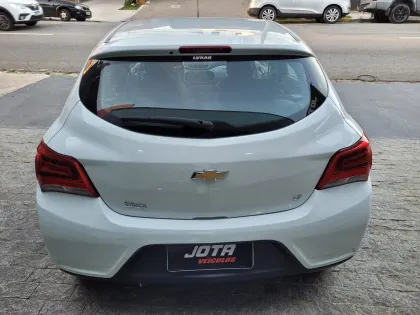 CHEVROLET ONIX 1.0 MPFI LT 8V FLEX 4P MANUAL